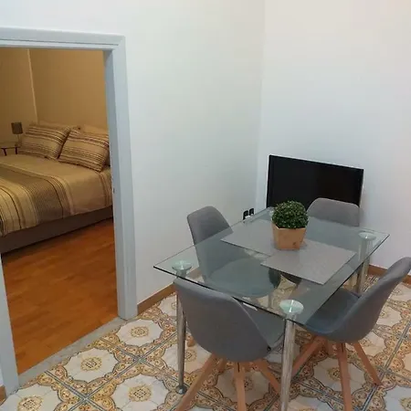 Mombello 13 Apartman